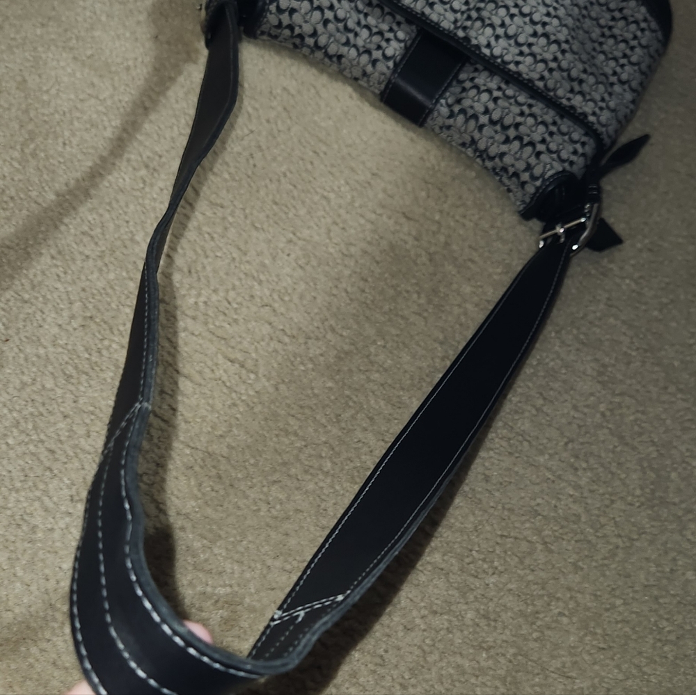 VINTAGE COACH 6376 buckle Women's Signature Crossbody Bag Black Gray Jacquard - Picture 4 of 16